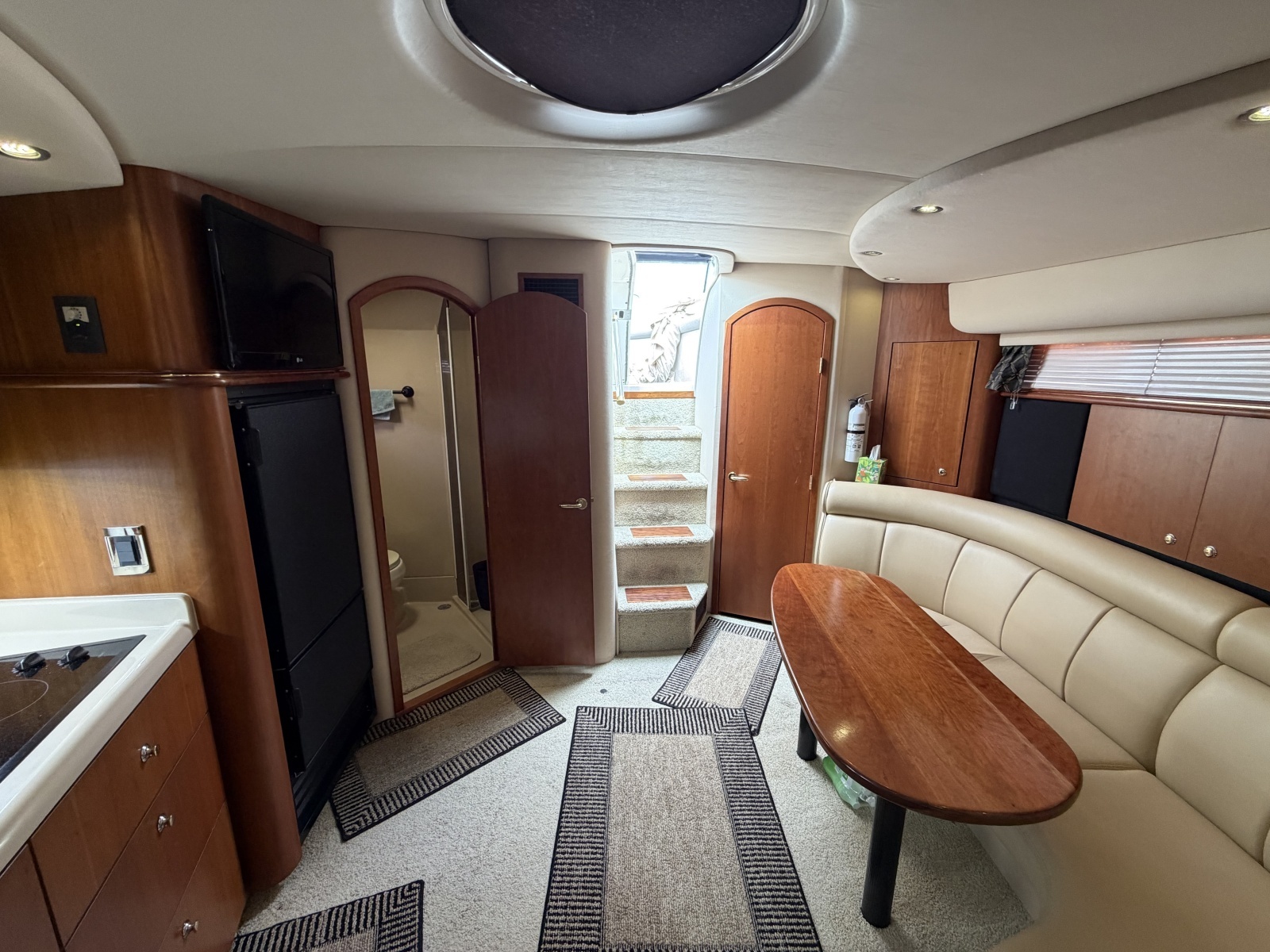 2001 Cruisers Yachts 3780 Express