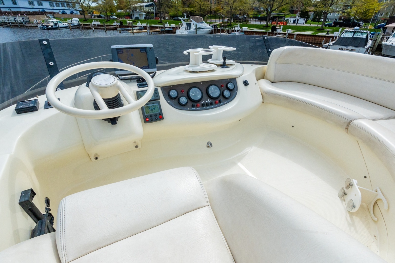 2004 Azimut 39 Flybridge