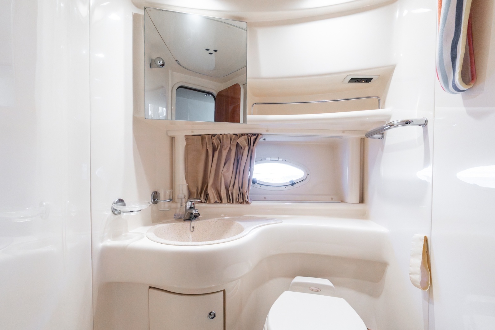 2004 Azimut 39 Flybridge