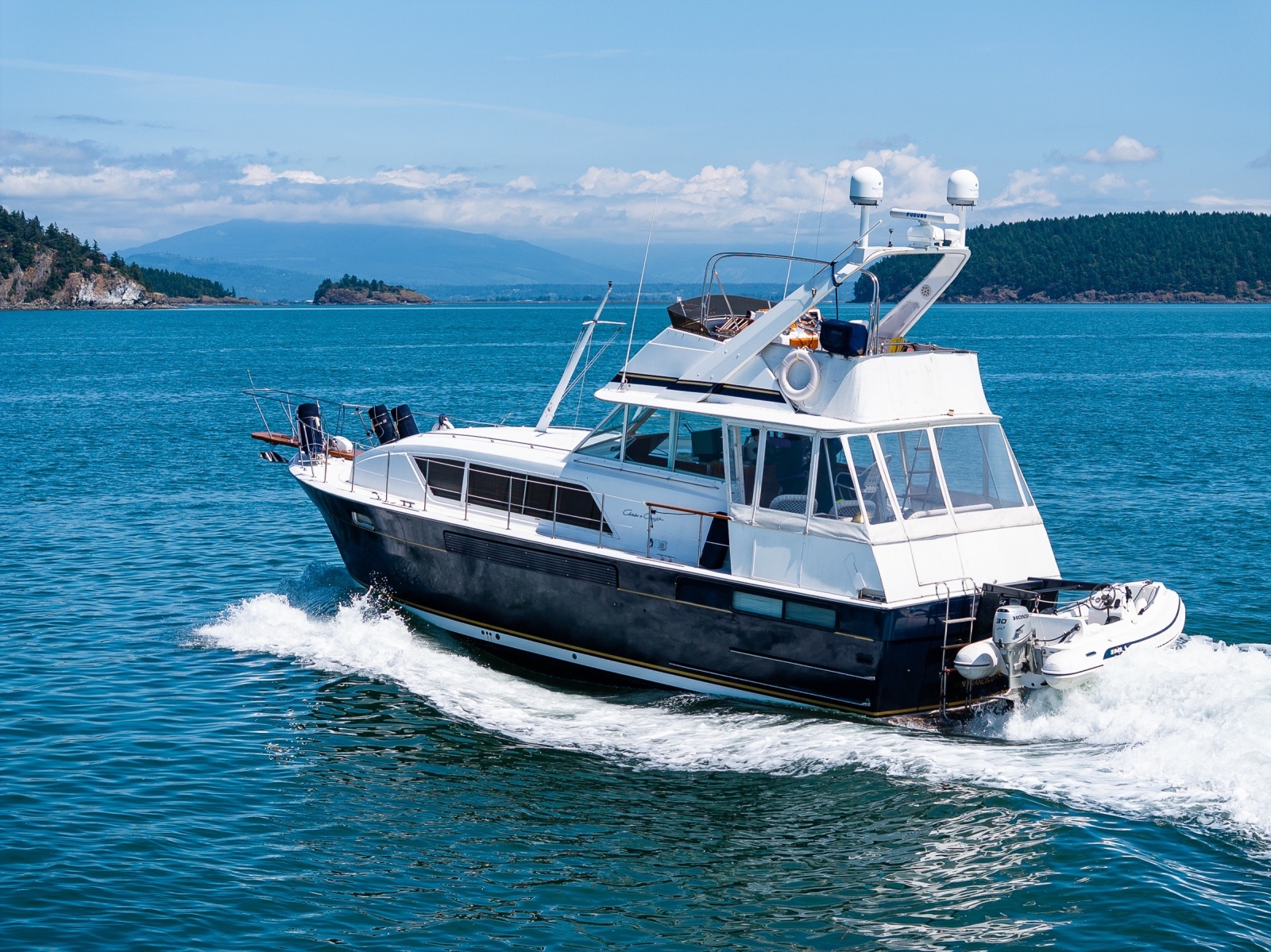 Moretoise III 41ft Chris Craft Yacht For Sale
