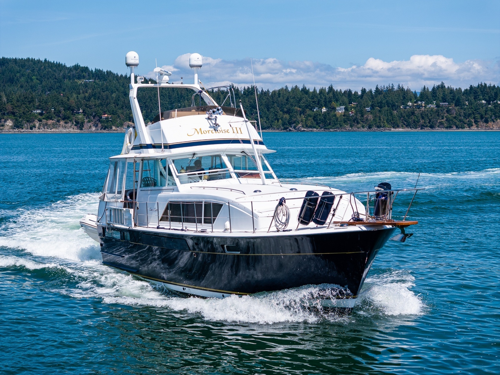 Moretoise III 41ft Chris Craft Yacht For Sale