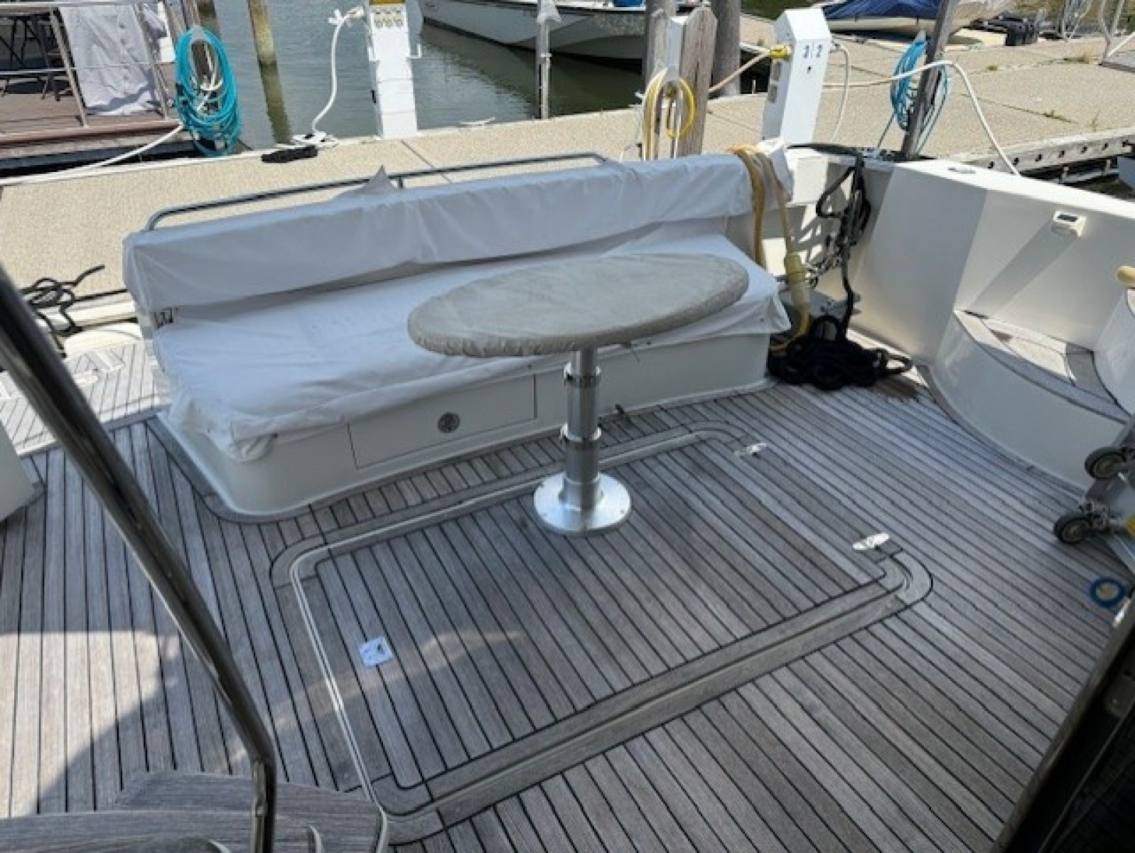 aft cockpit