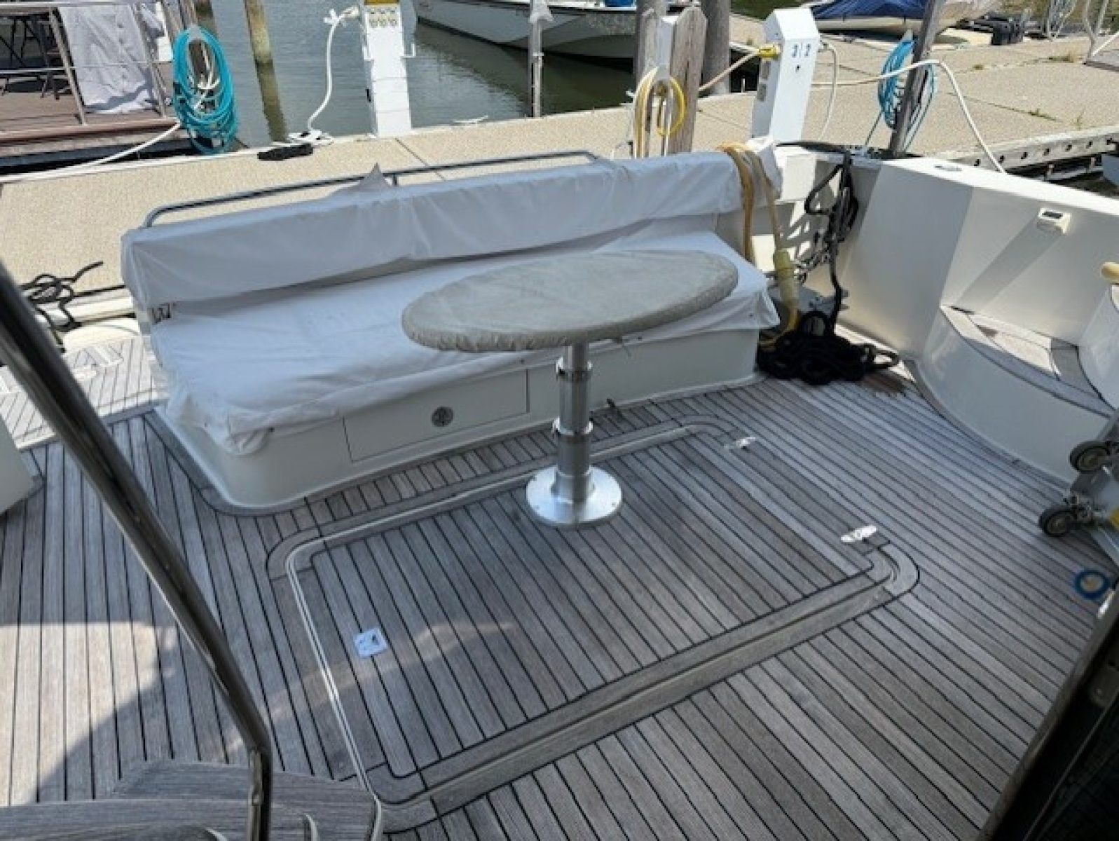 aft cockpit