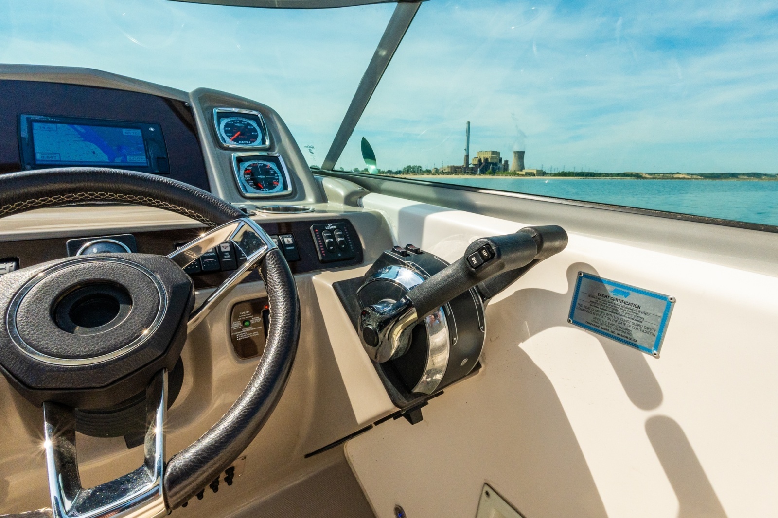 2016 Chaparral 290 Signature