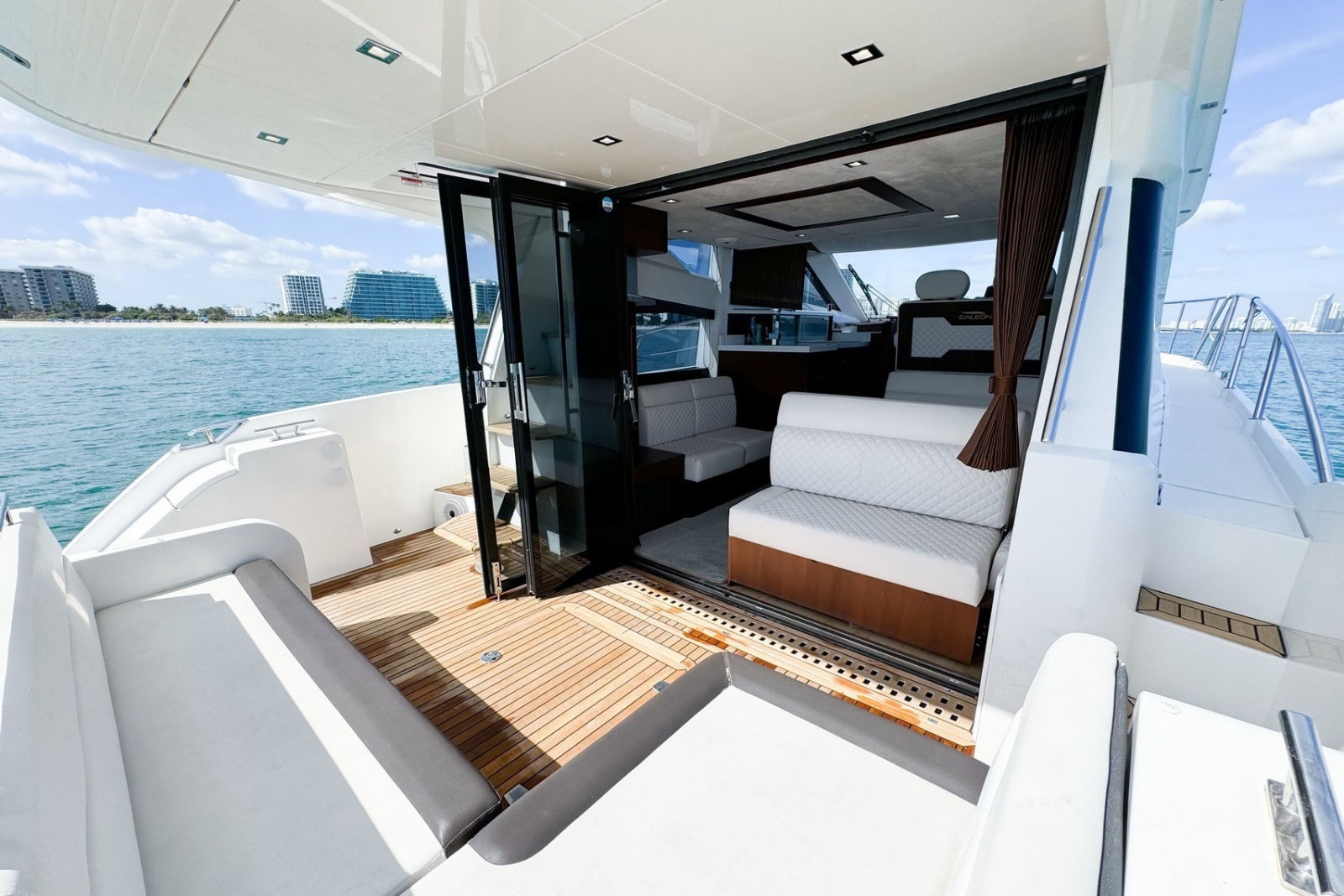 2016 Galeon 420 Fly