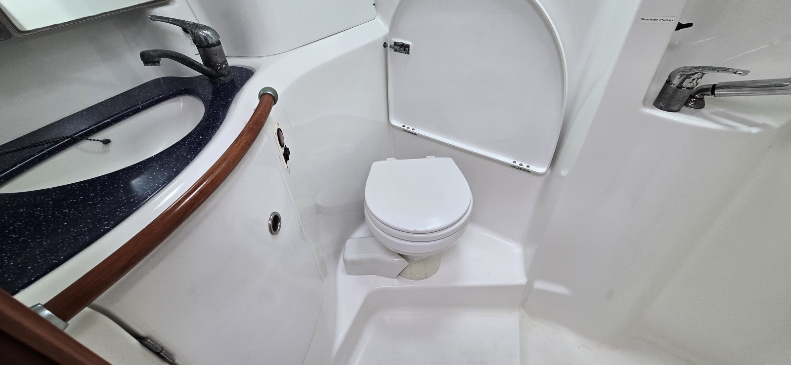 2002 Beneteau 473