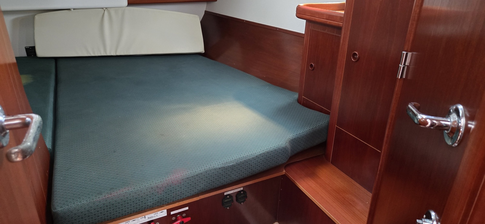 2002 Beneteau 473