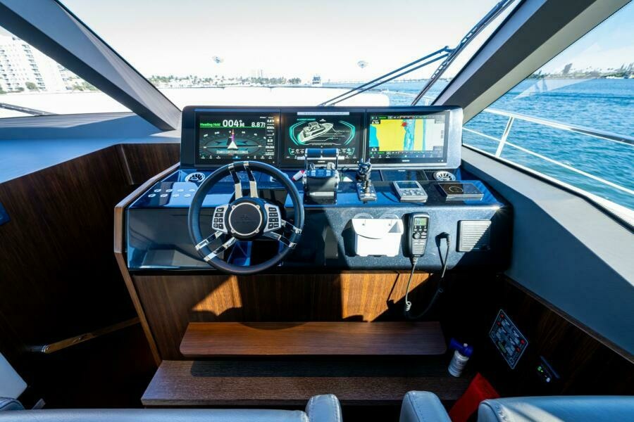 2023 Astondoa AS5