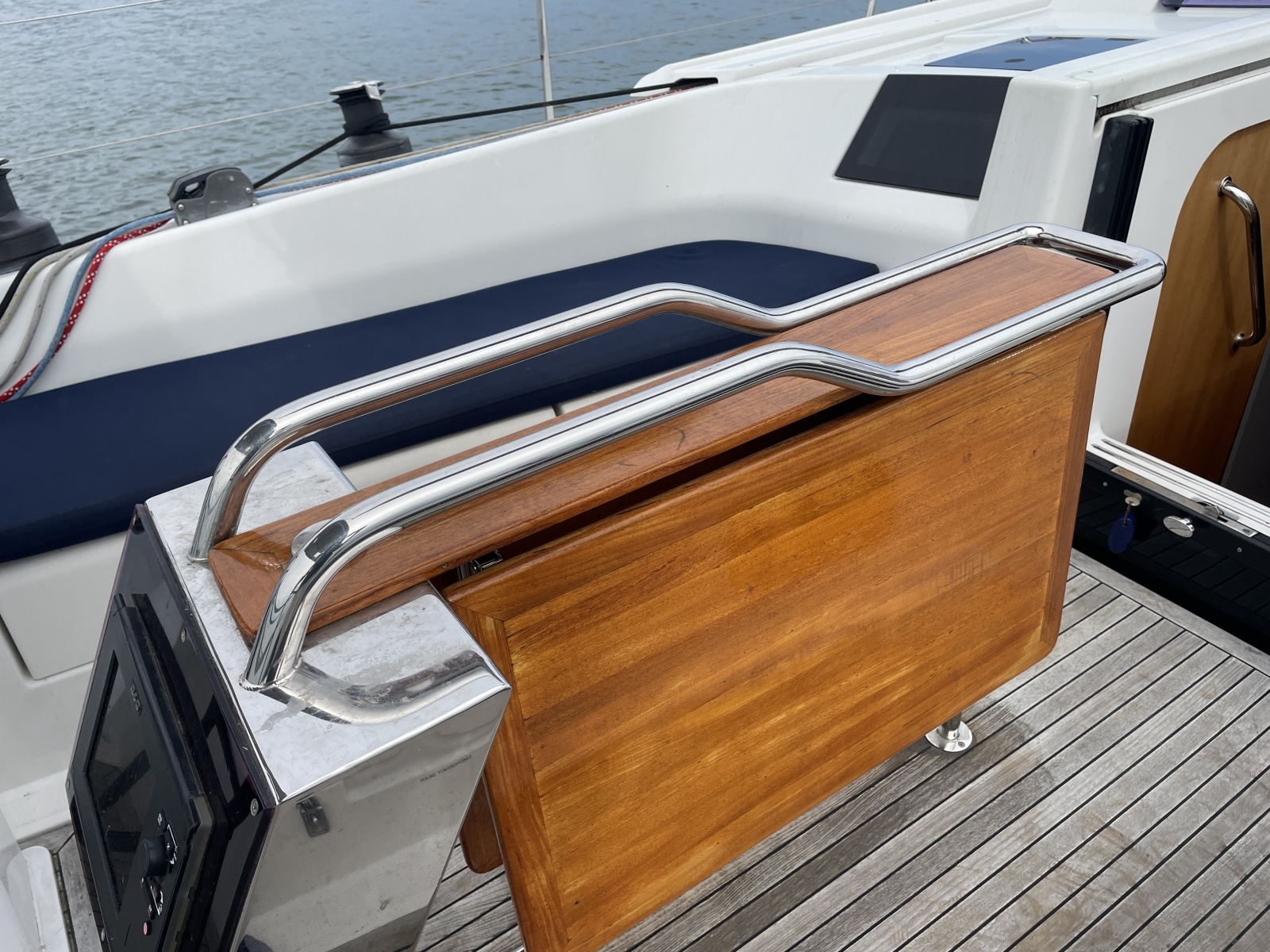 2014 Hanse 415 folding teak cockpit table