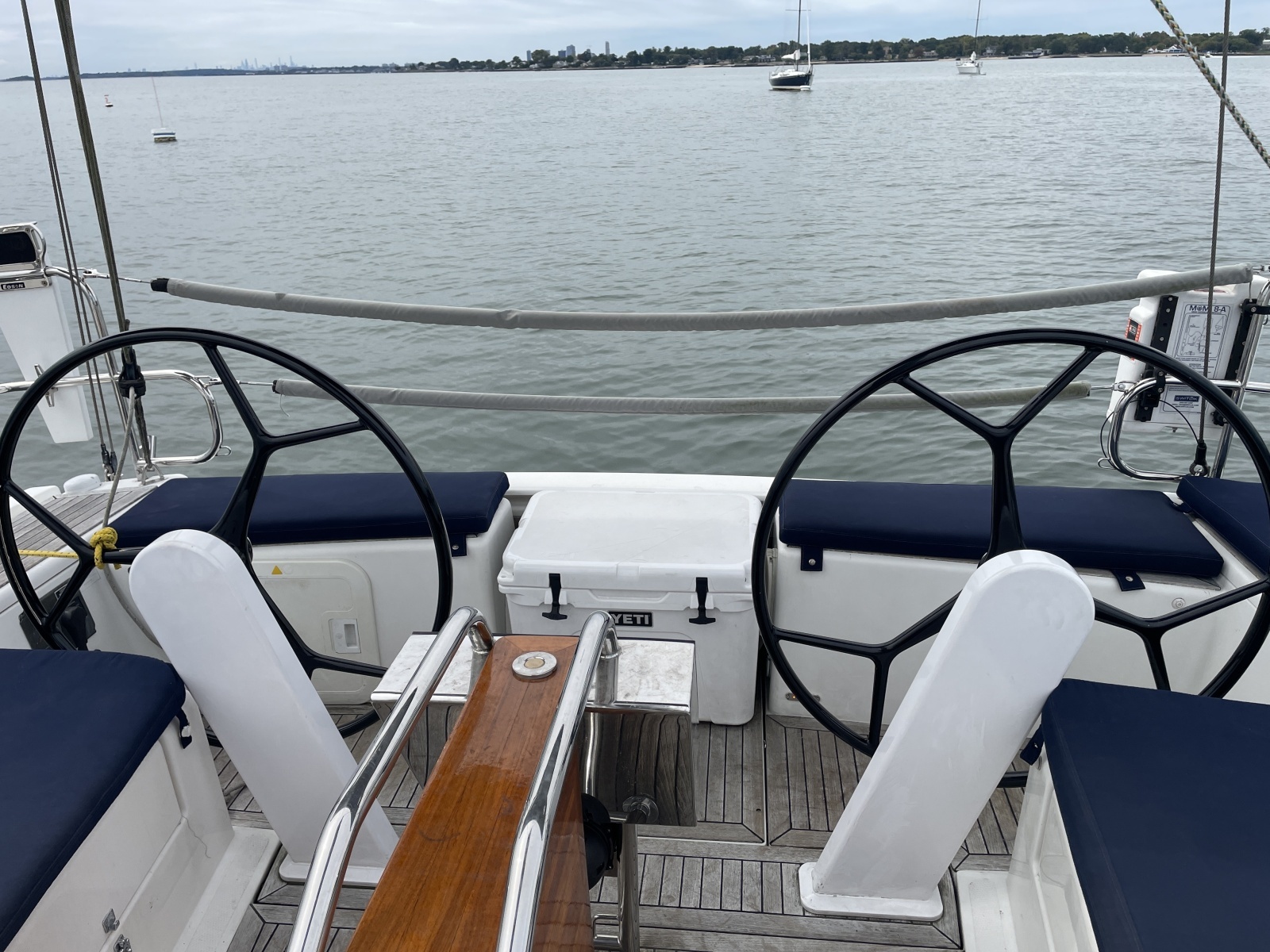 2014 Hanse 415 double helm