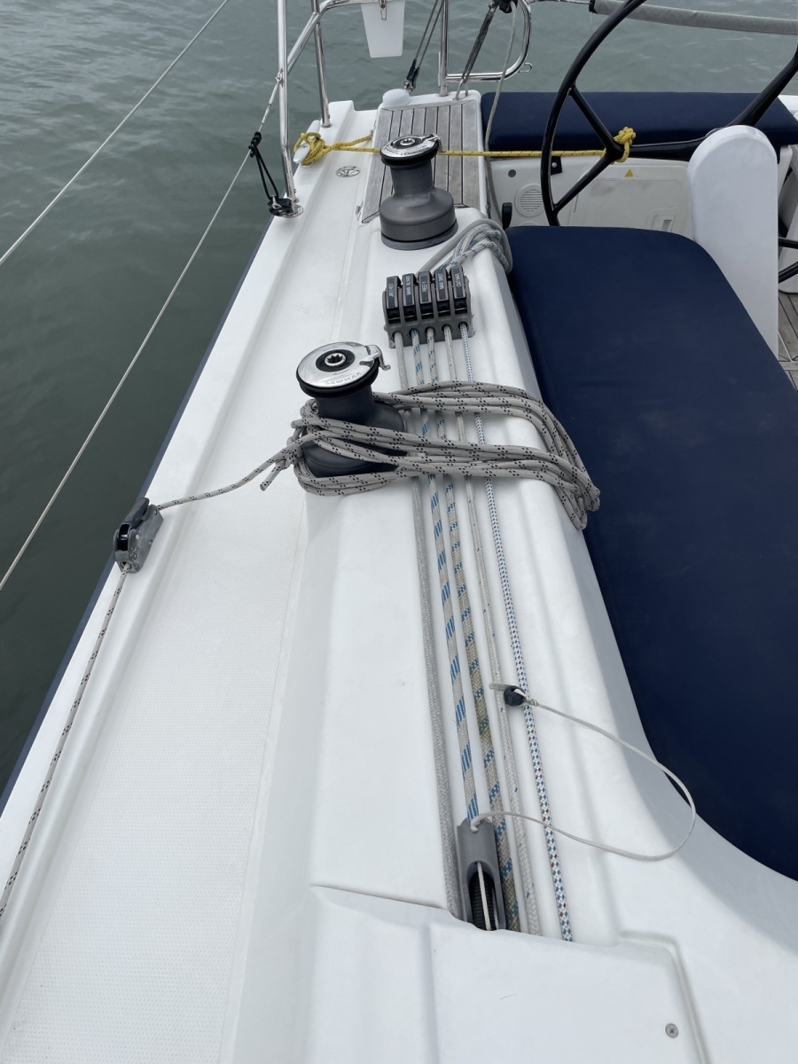 2014 Hanse 415 starboard halliards and lines