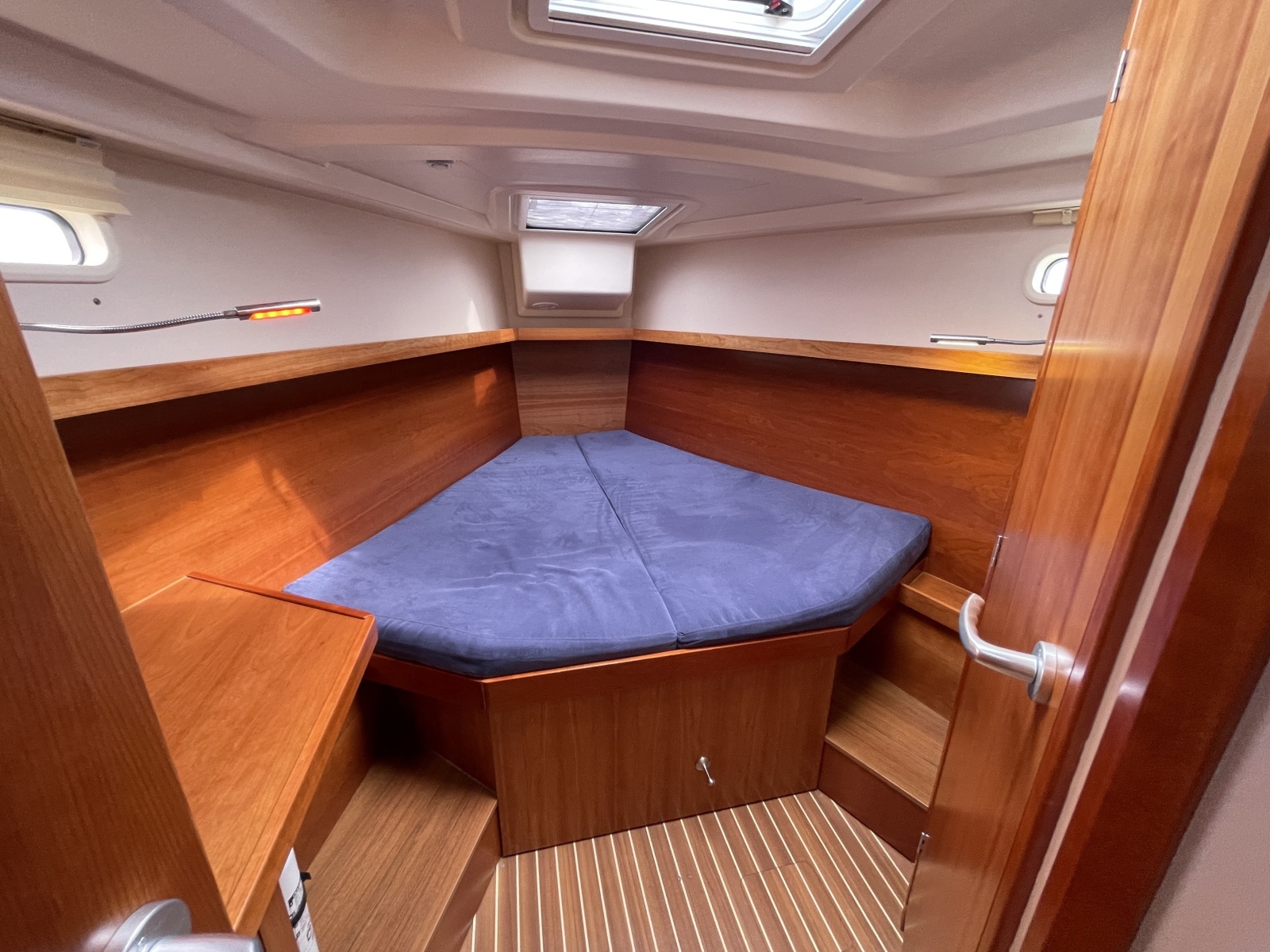 2014 Hanse 415 V-berth