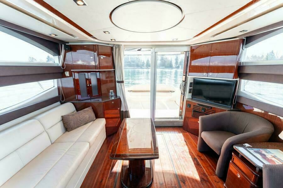 2014 Meridian 441 Sedan