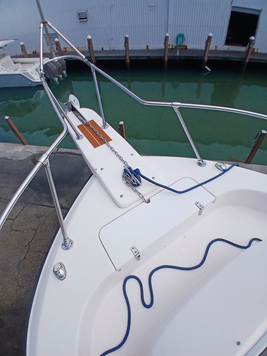 24ft Grady White Yacht For Sale