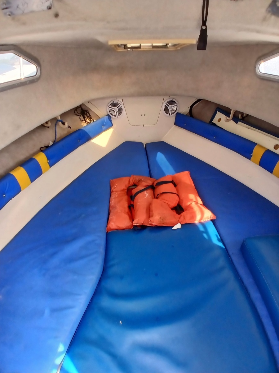 24ft Grady White Yacht For Sale