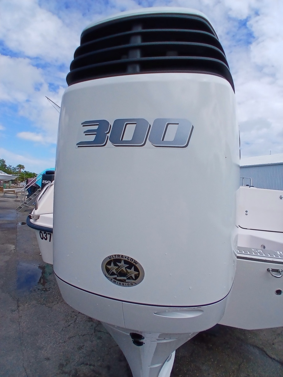 24ft Grady White Yacht For Sale