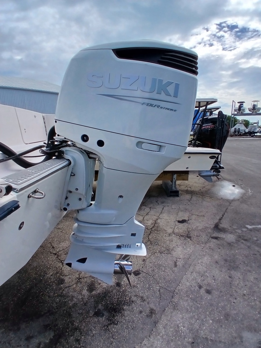 24ft Grady White Yacht For Sale