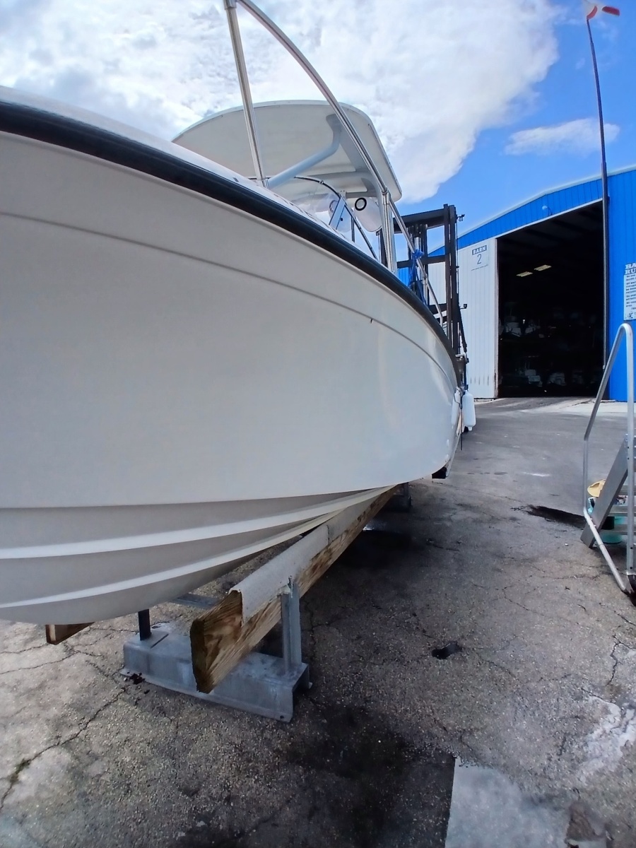 24ft Grady White Yacht For Sale