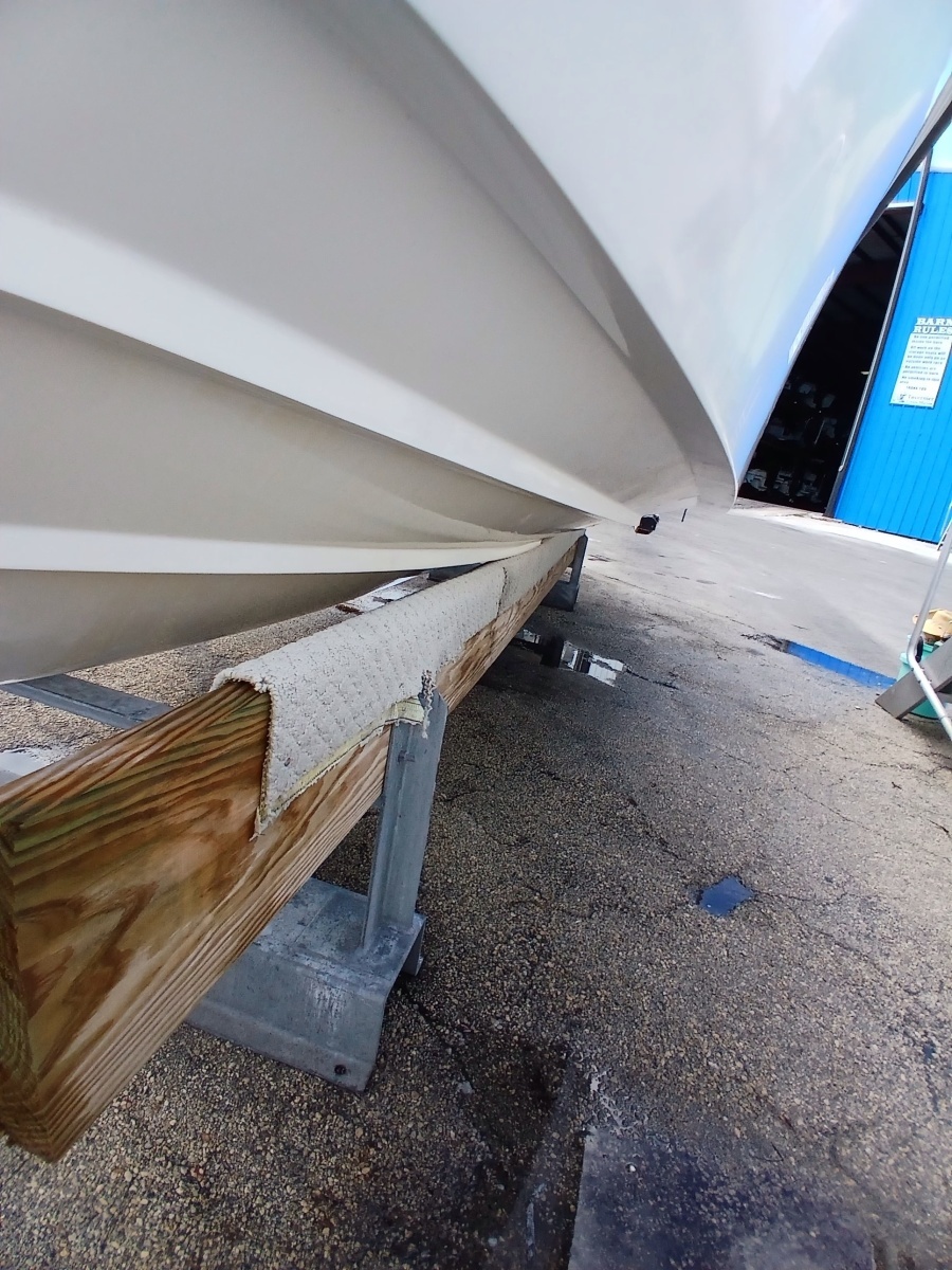 24ft Grady White Yacht For Sale