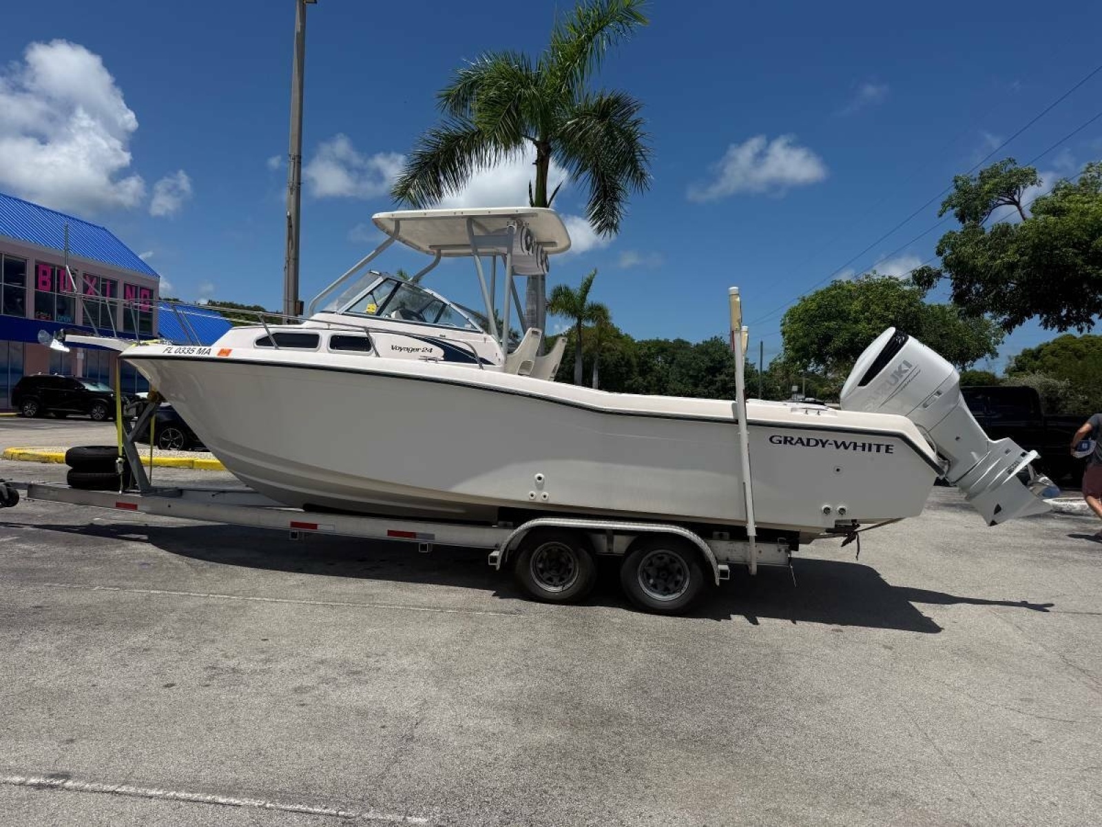 24ft Grady White Yacht For Sale