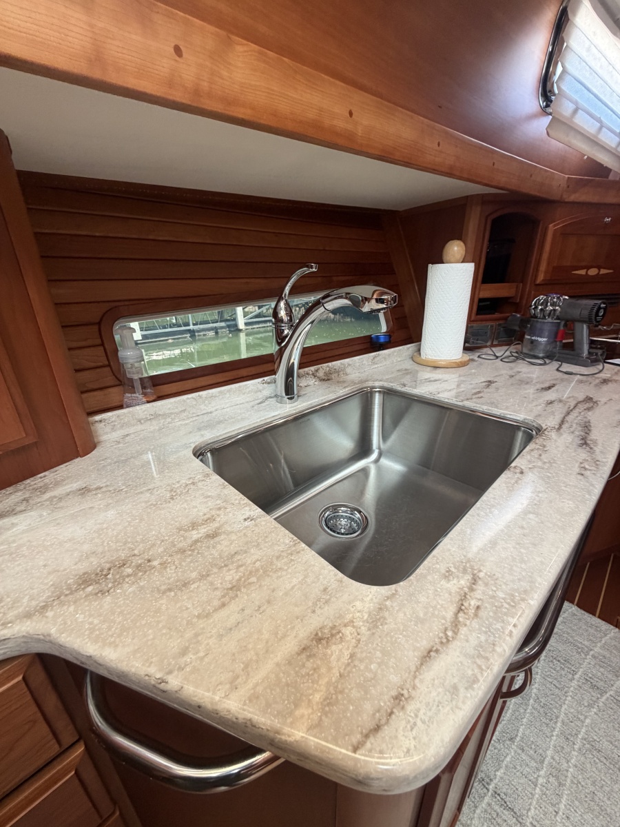2016 Sabre 48 Salon Express