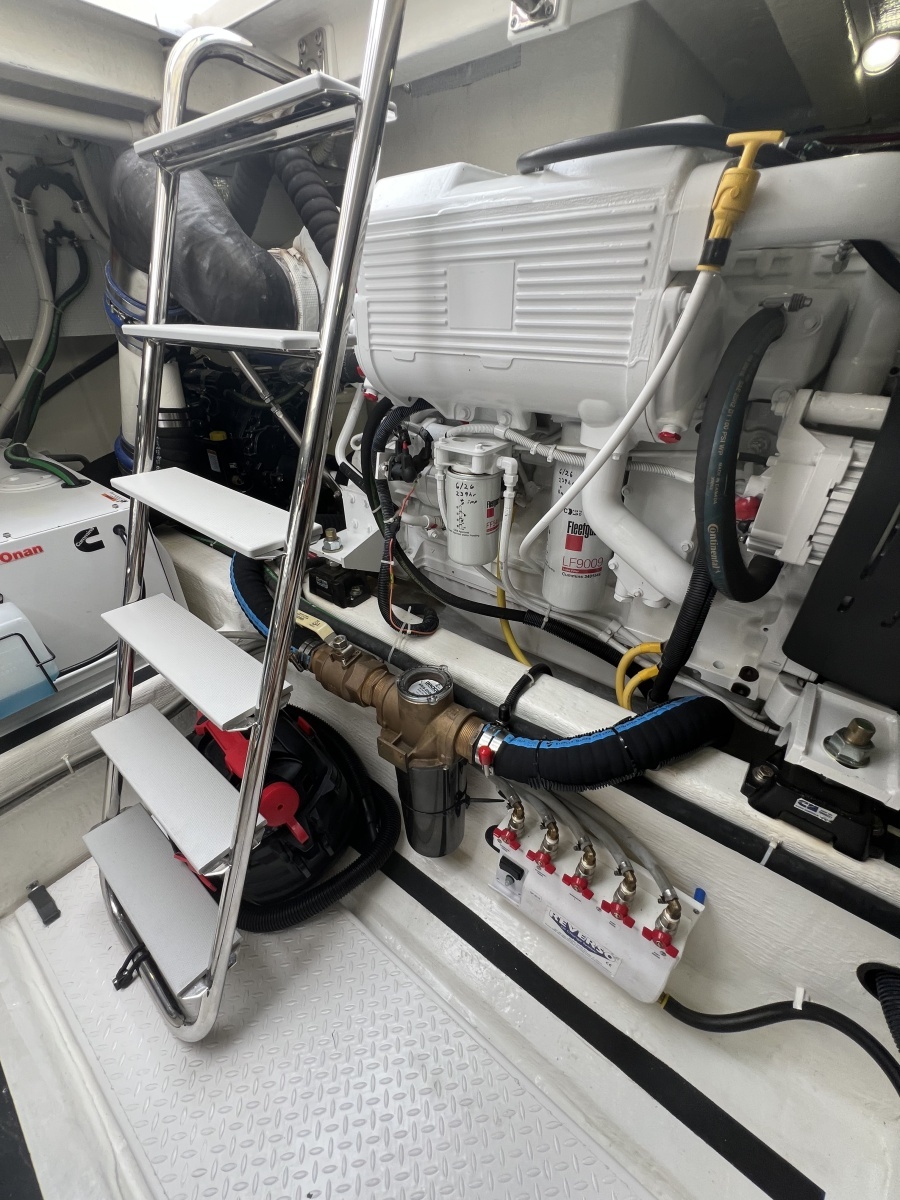 2016 Sabre 48 Salon Express
