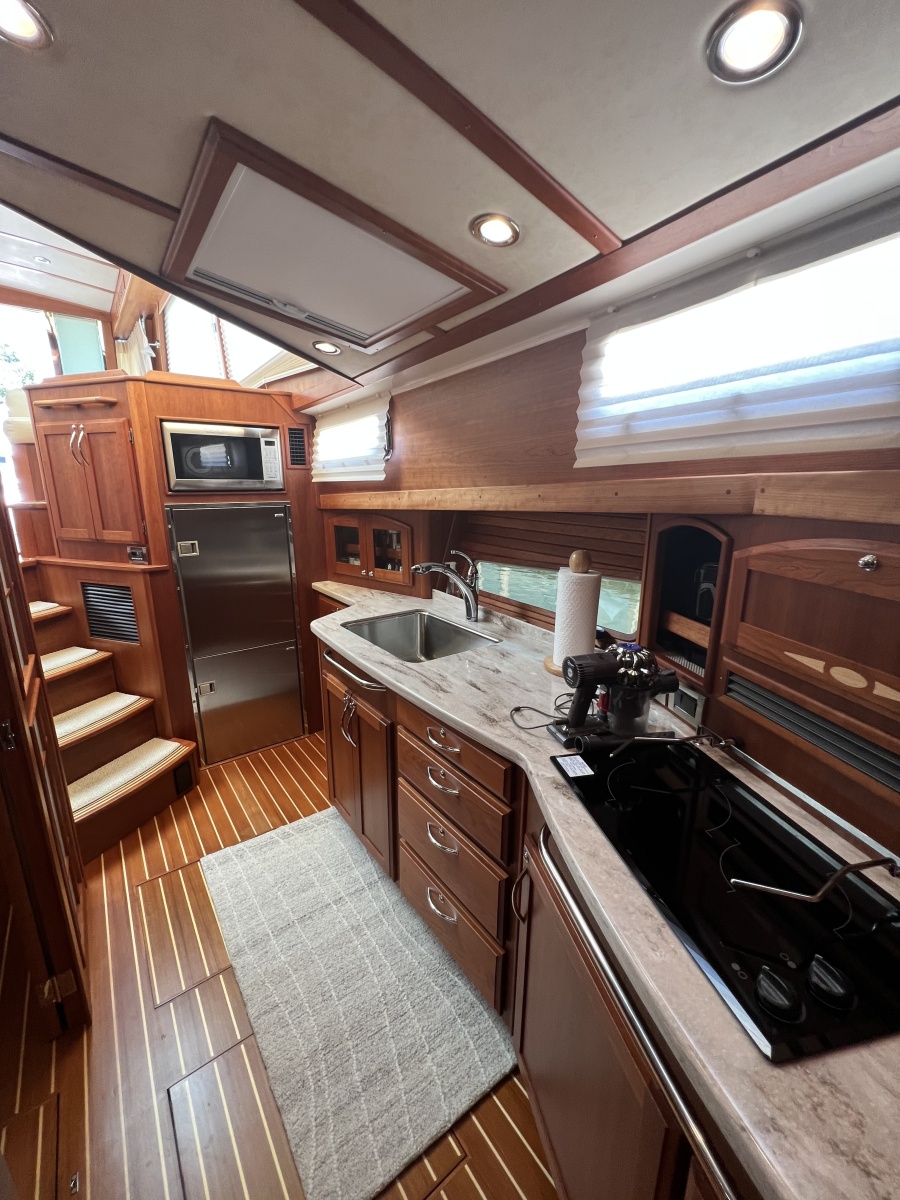 2016 Sabre 48 Salon Express
