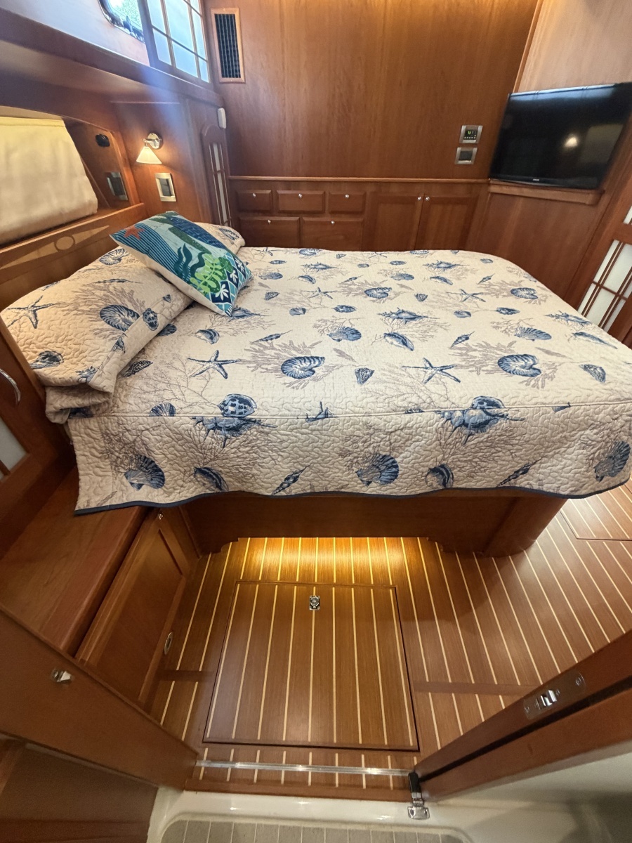 2016 Sabre 48 Salon Express