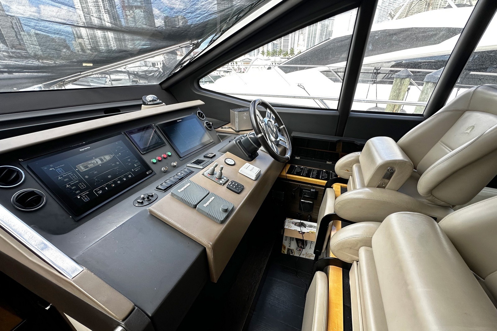 66ft Azimut Yacht For Sale
