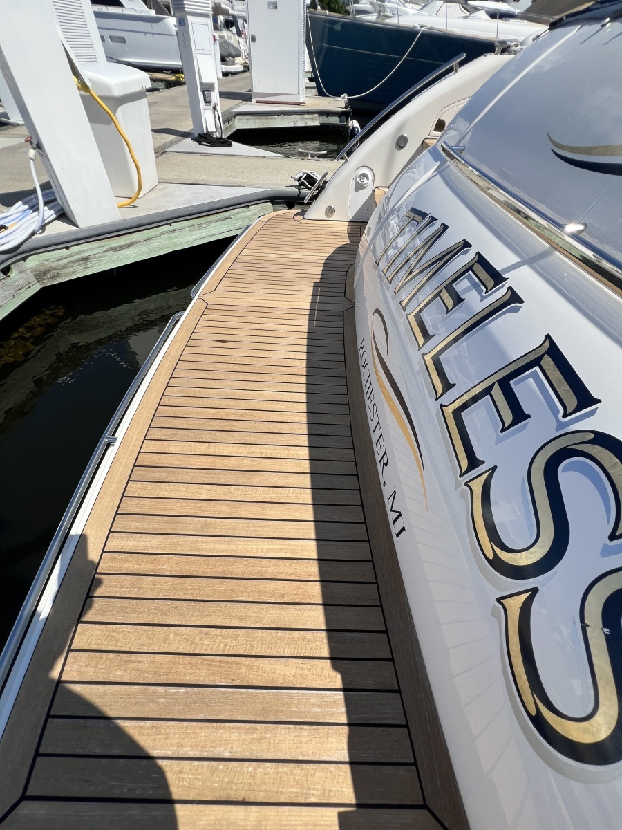 2004 Viking Princess V58