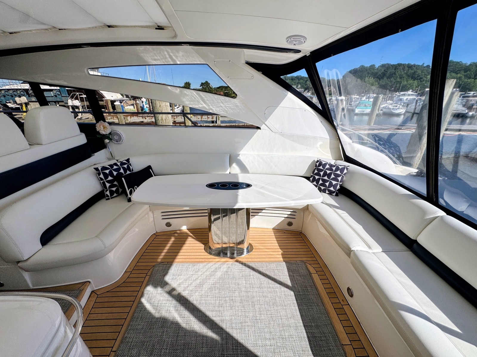 2004 Viking Princess V58
