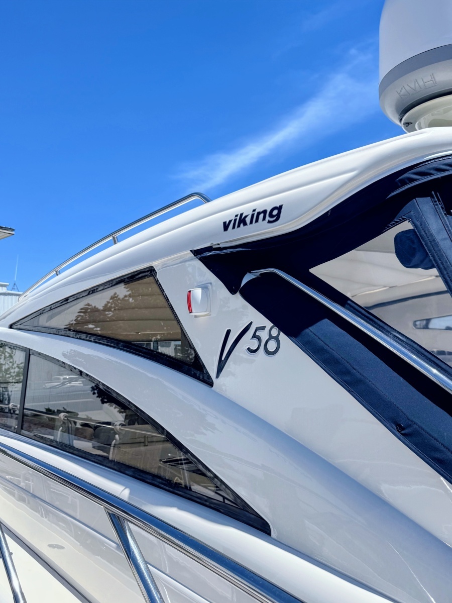 2004 Viking Princess V58