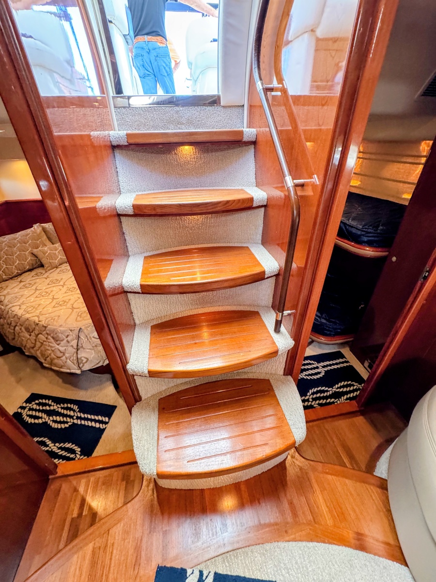 58' 2004 Viking Princess V58