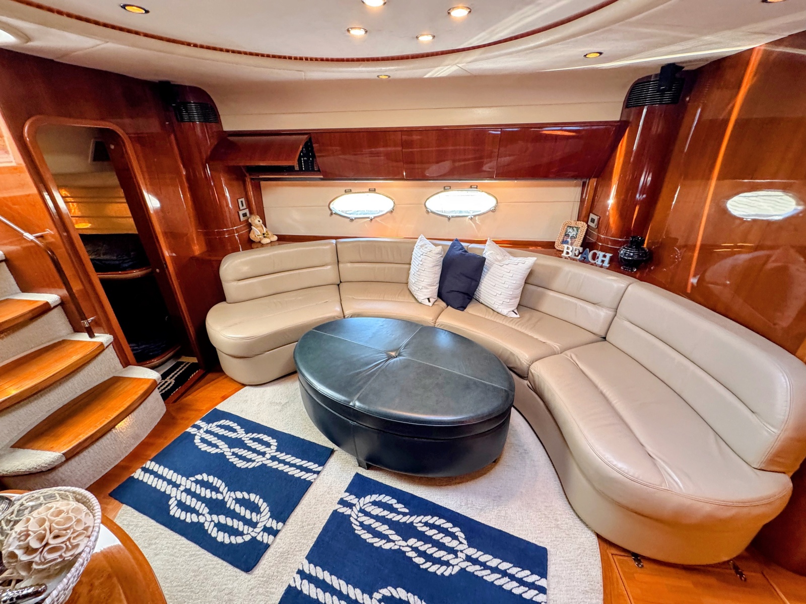 58' 2004 Viking Princess V58