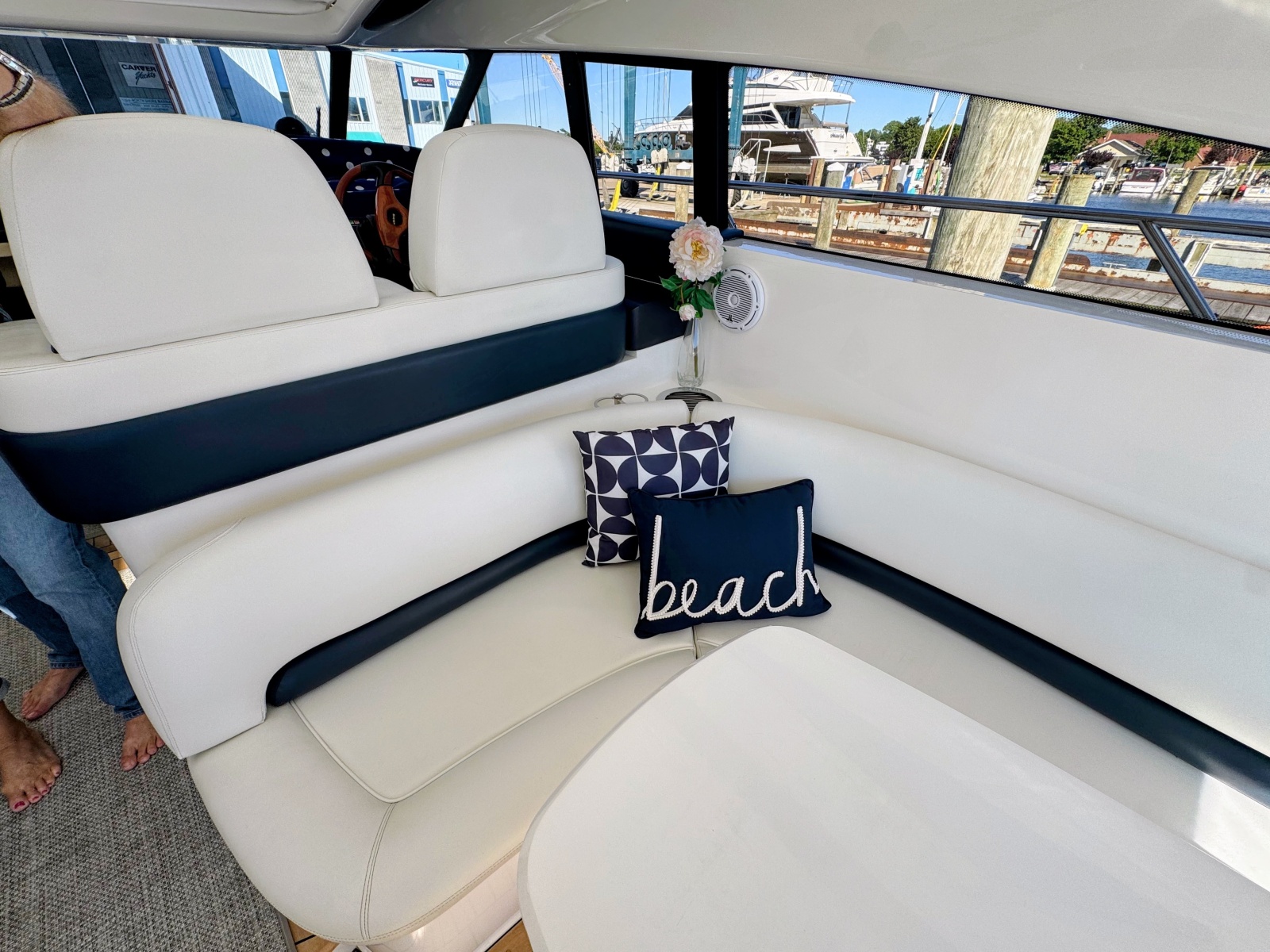 58' 2004 Viking Princess V58