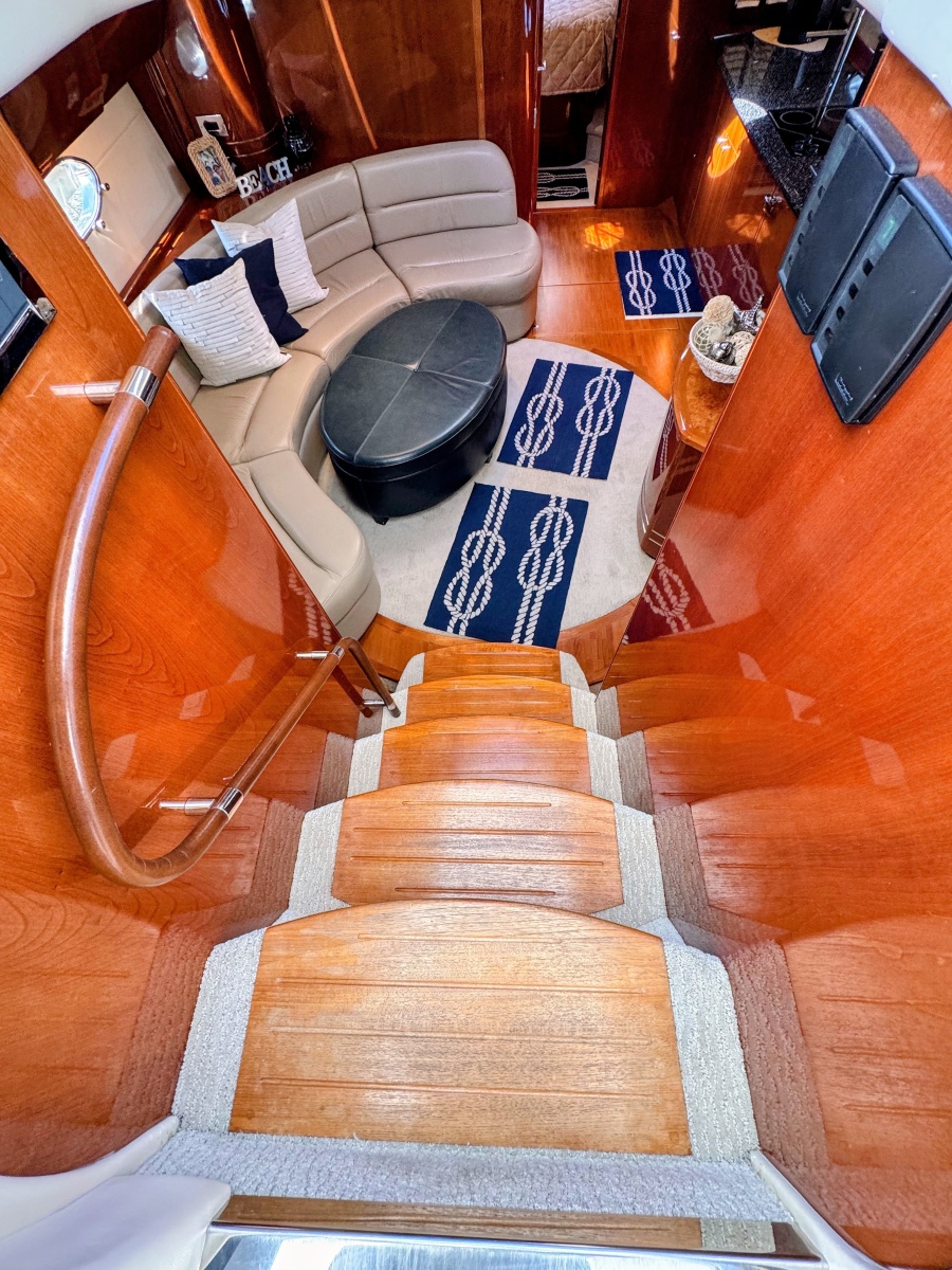 58' 2004 Viking Princess V58