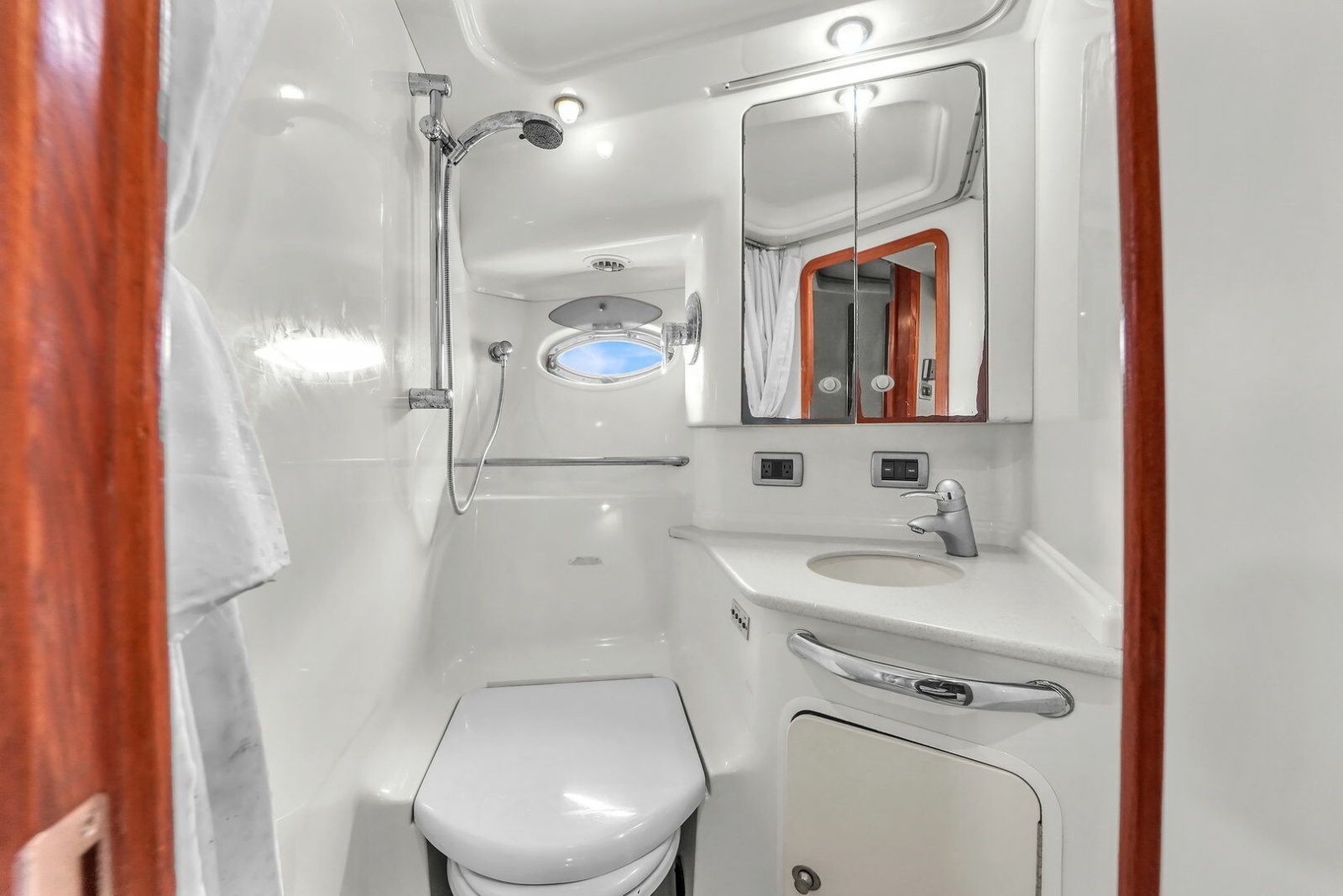 2004 Sea Ray 460 Sundancer