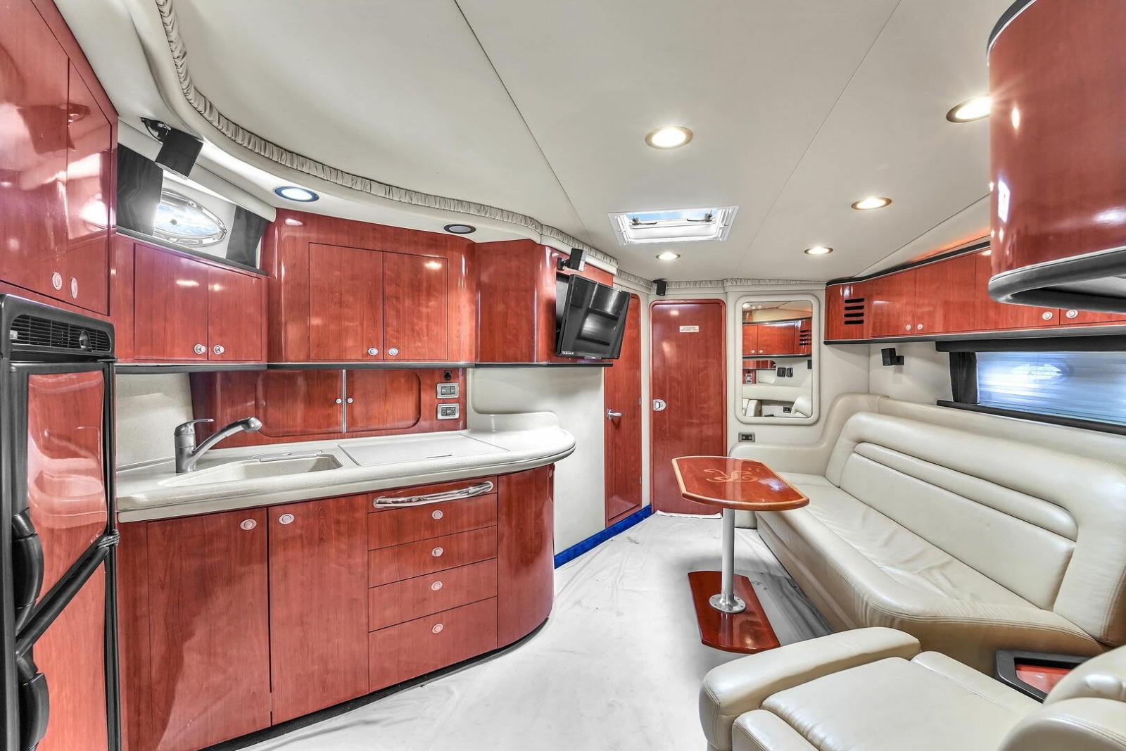 2004 Sea Ray 460 Sundancer