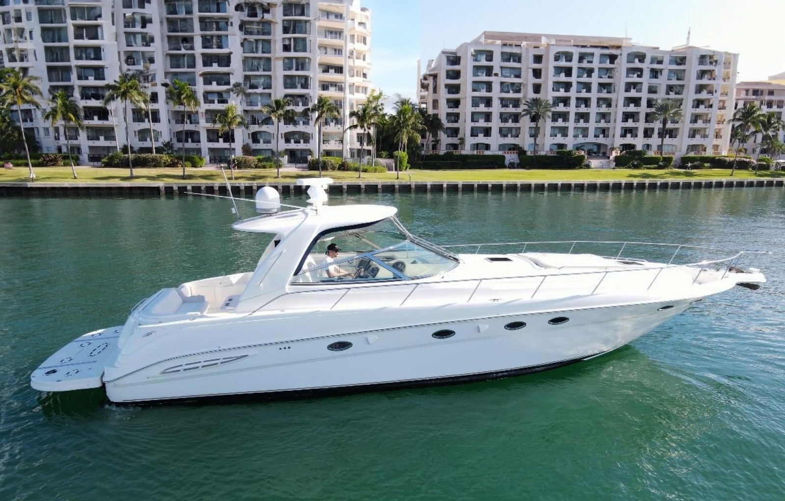 2004 Sea Ray 460 Sundancer