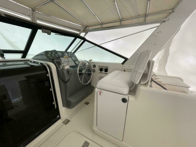 2003 Tiara Yachts 3100 Open