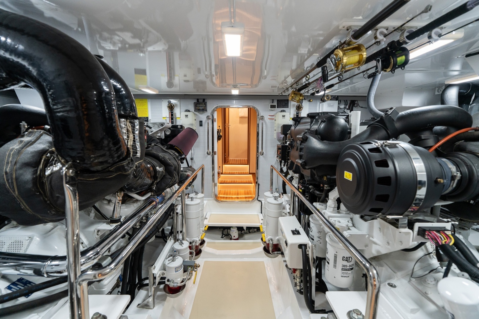 Engine Rm Facing Fwd