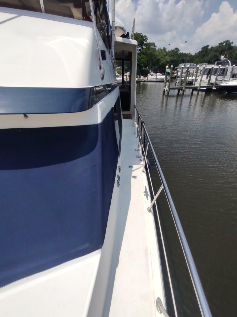 1989 Hyatt Double Cabin Motoryacht