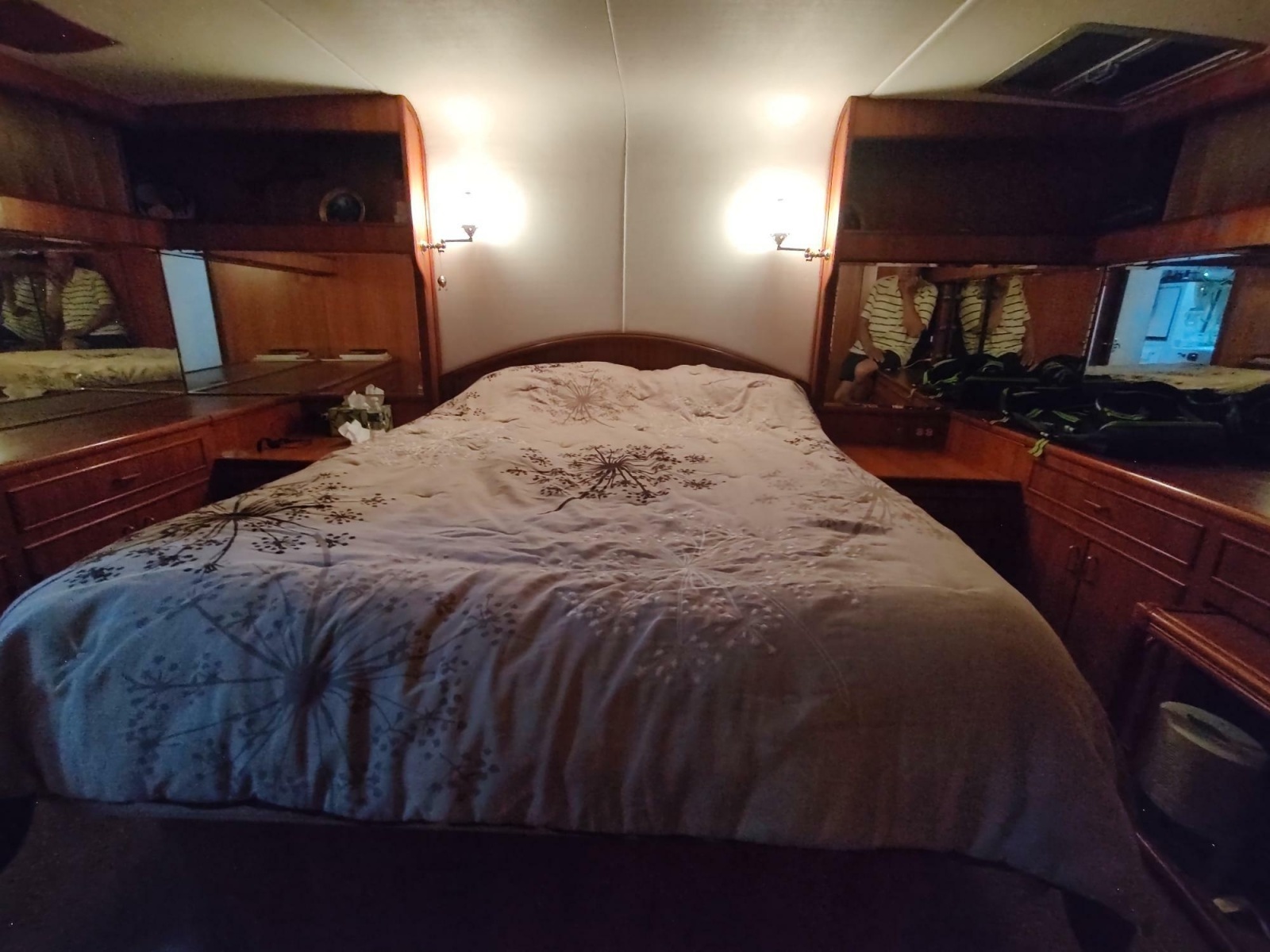 1989 Hyatt Double Cabin Motoryacht