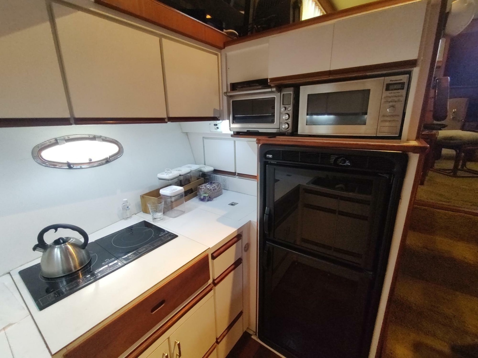 1989 Hyatt Double Cabin Motoryacht