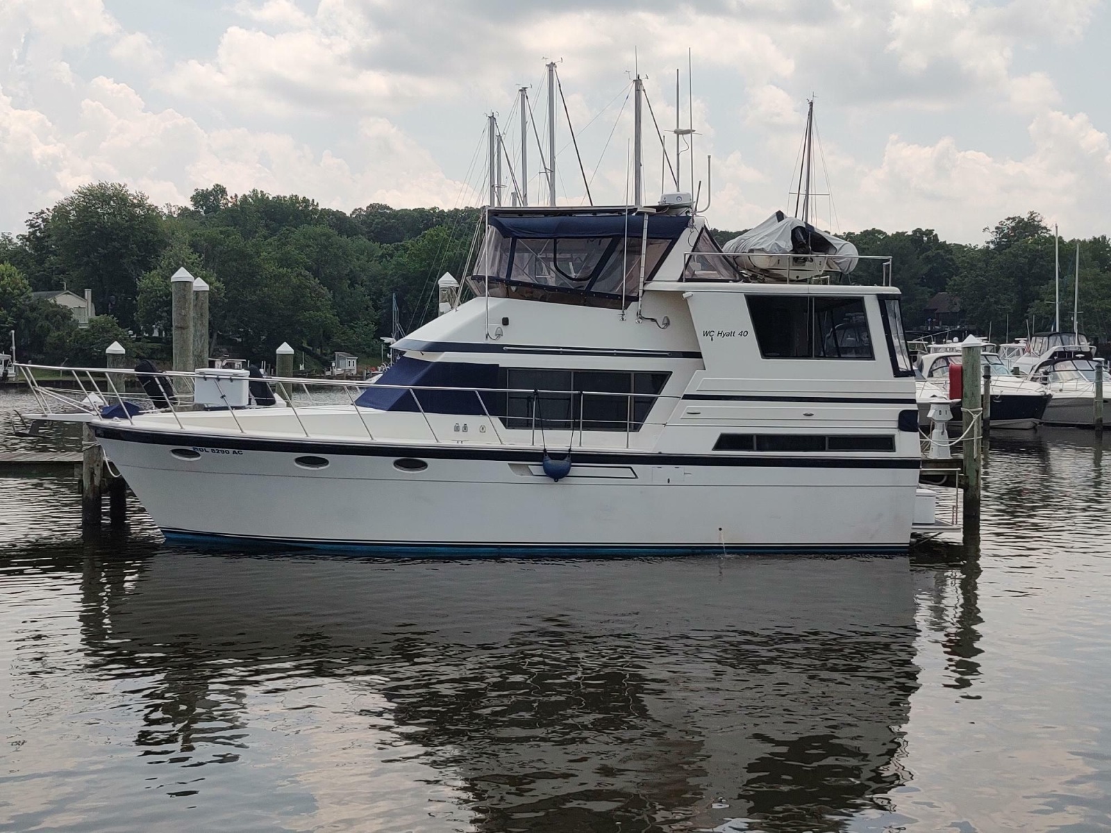 1989 Hyatt Double Cabin Motoryacht