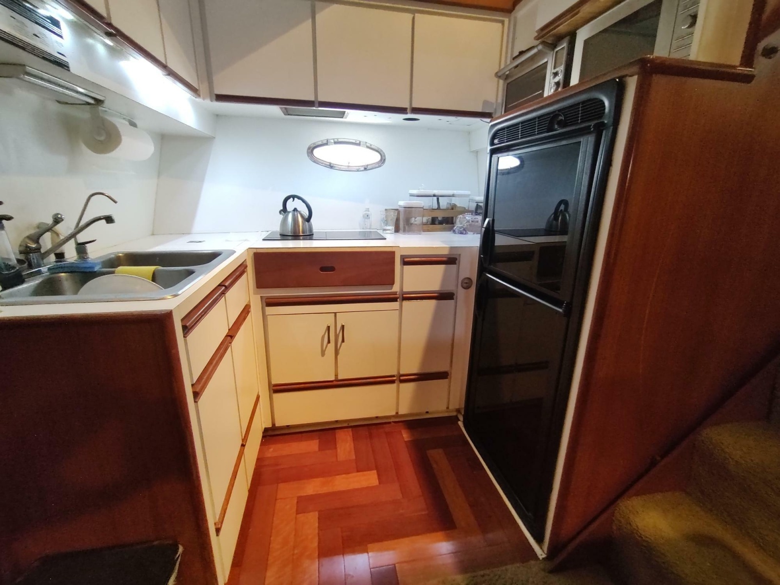1989 Hyatt Double Cabin Motoryacht