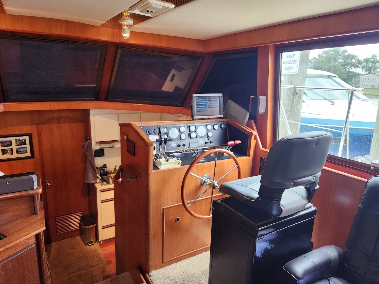 1989 Hyatt Double Cabin Motoryacht