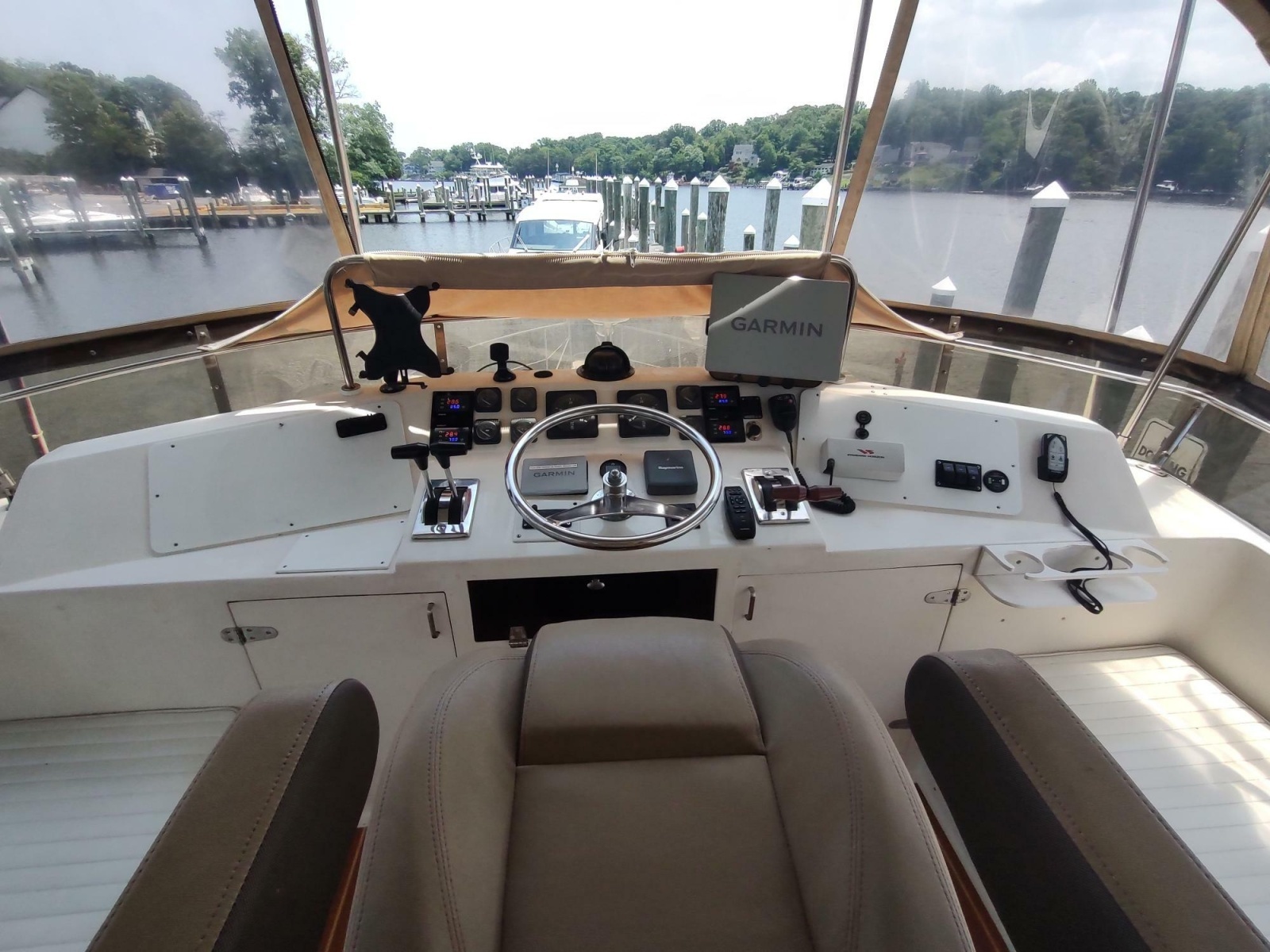 1989 Hyatt Double Cabin Motoryacht