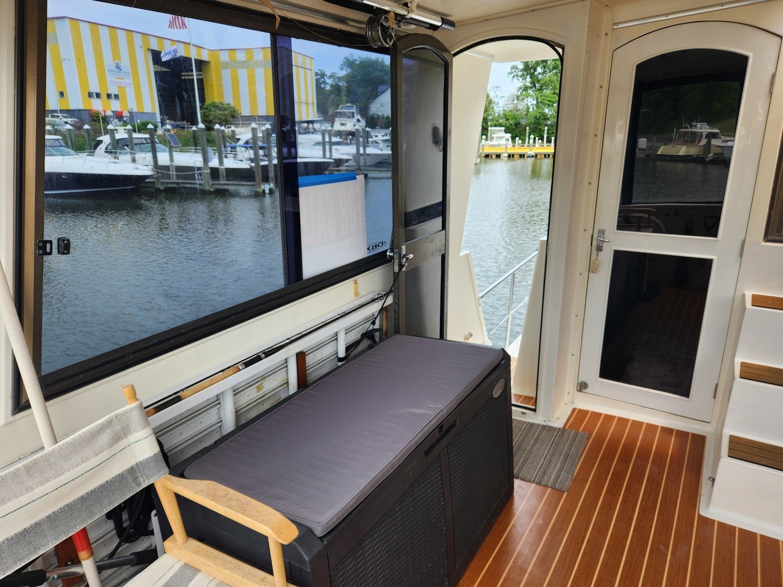 1989 Hyatt Double Cabin Motoryacht