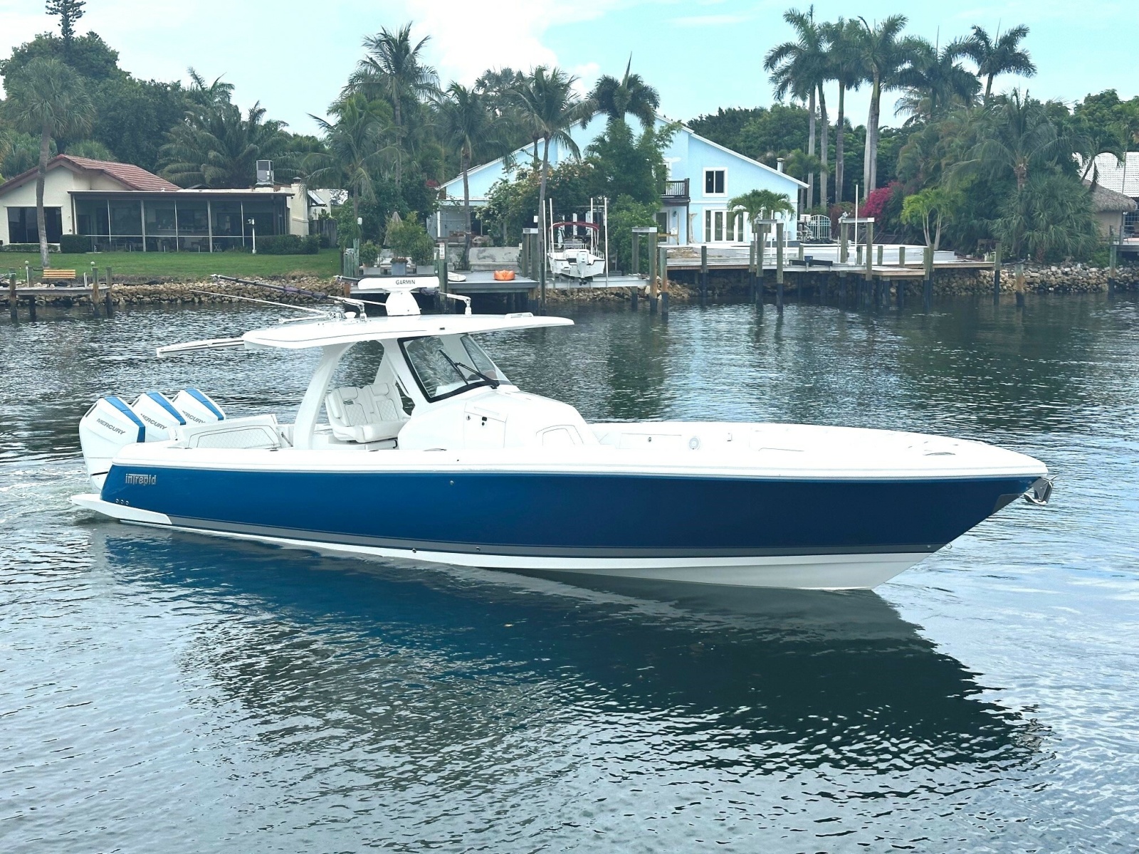 2025 Intrepid 375 Nomad
